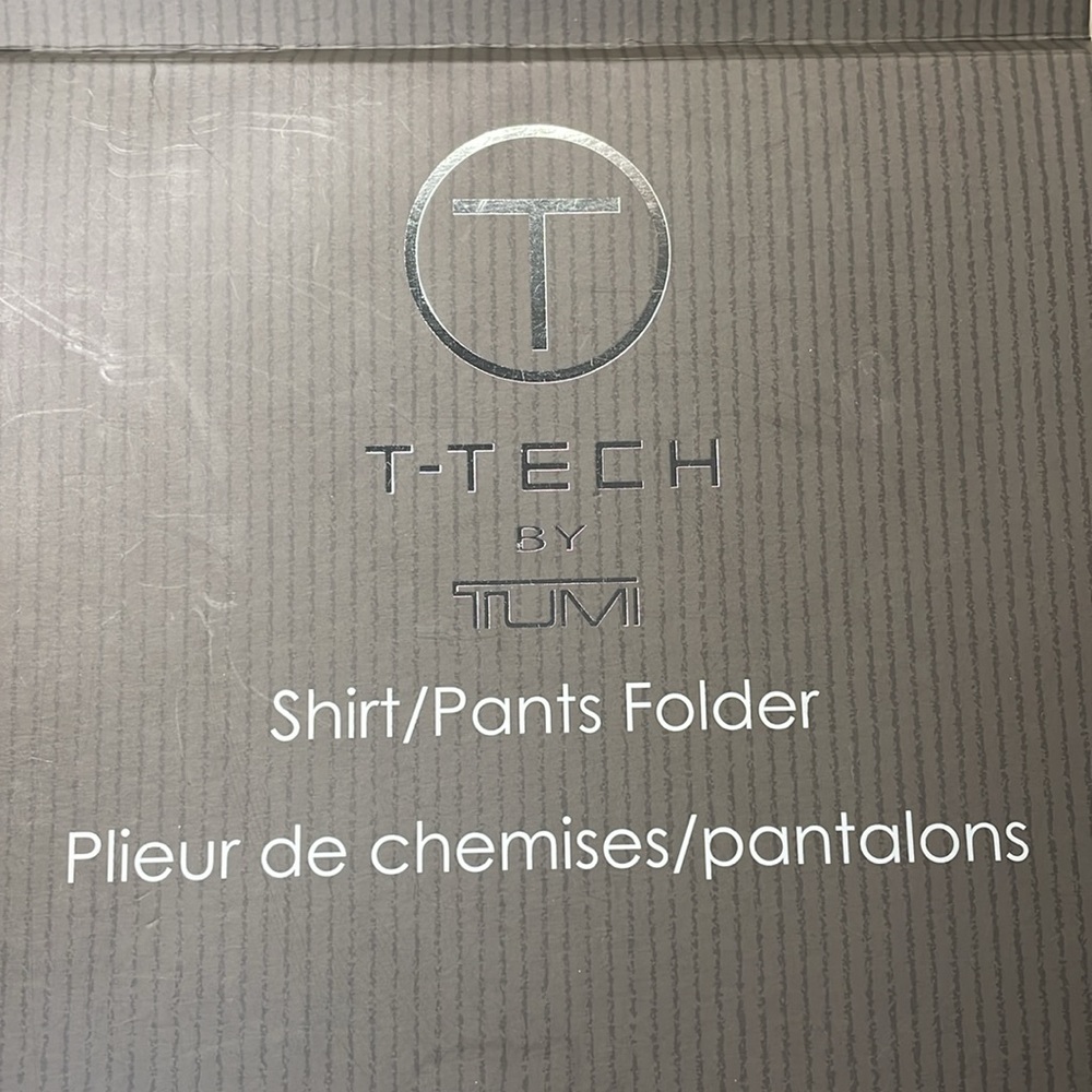 🌺NWT T-tech by TUMI shirt/pants folder 🌺